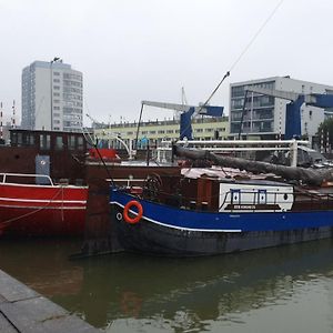 Boat-Apartment Rotterdam Fokkelina